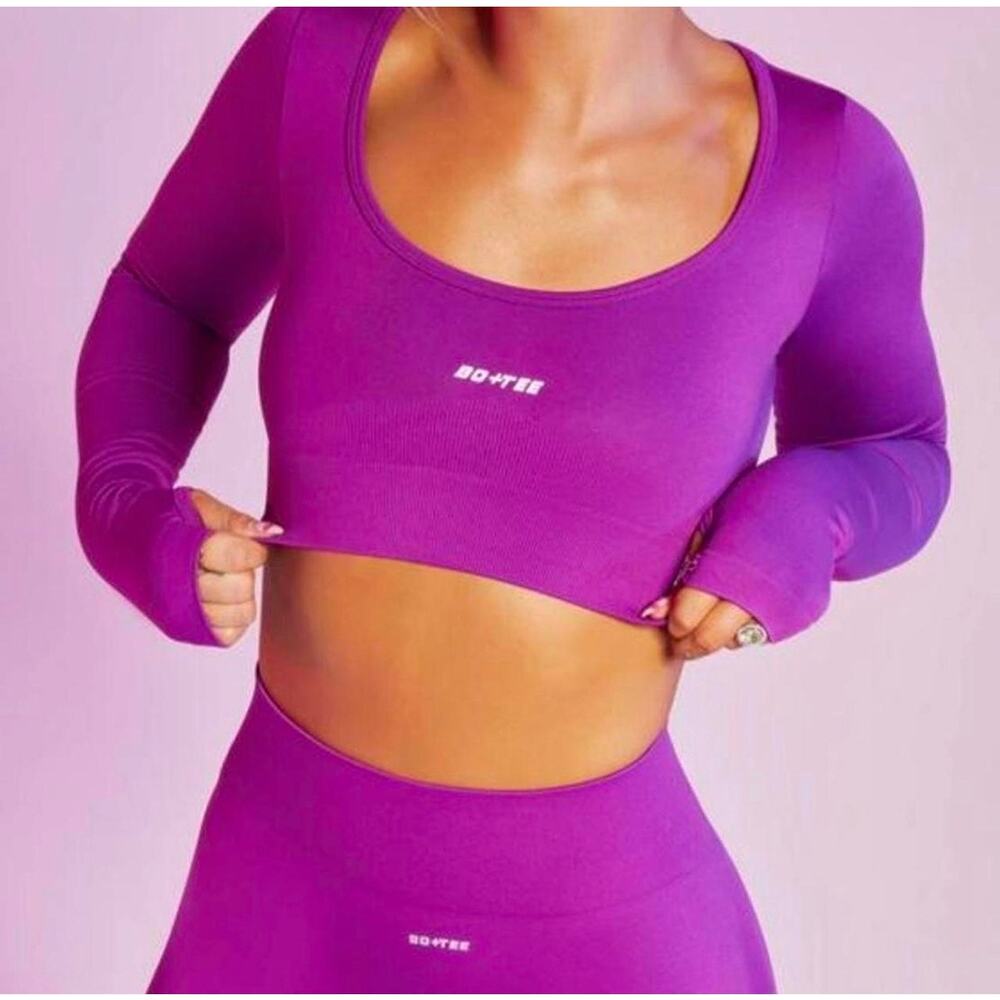 Bo + Tee Long Sleeve Scoop Neck Athletic Top Fuschia Purple Small